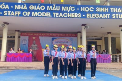 SINH HOẠT DƯỚI CỜ TUẦN 13