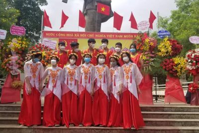 TRƯỜNG THCS HÙNG VƯƠNG THAM GIA LỄ HƯỞNG ỨNG XÂY DỰNG HUYỆN EAKAR TRỞ THÀNH THỊ XÃ, TT EA KNỐP TRỞ THÀNH PHƯỜNG TRƯỚC NĂM 2025